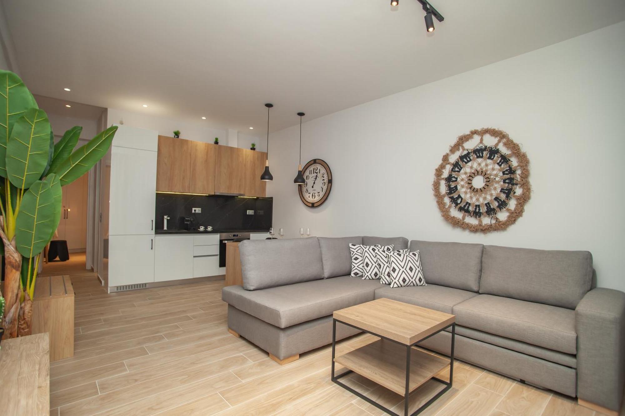 Athinais Apartment *